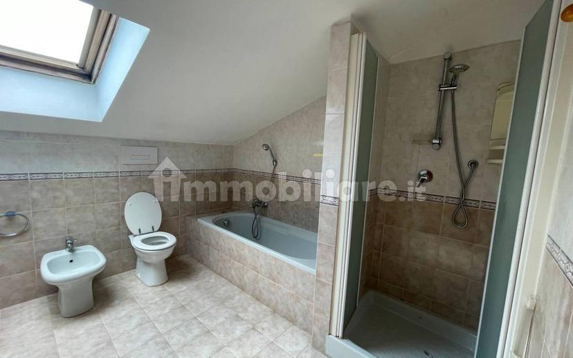 Quadrilocale via Piave, Azzano San Paolo — foto 25 di 27