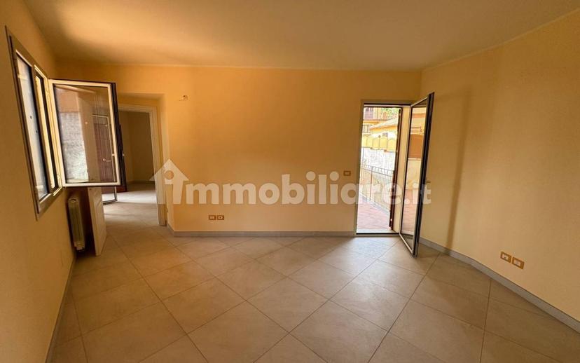 Trilocale via Bettino Ricasoli 15, Trecastagni — foto 13 di 16