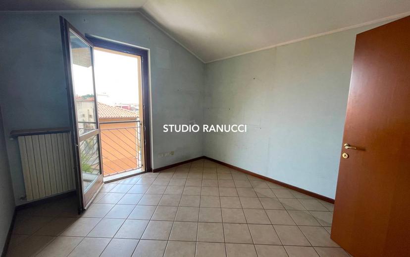 Quadrilocale via Piave, Azzano San Paolo — foto 2 di 27