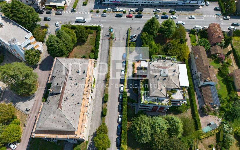 Villa unifamiliare via Manin, Centro, Conegliano — foto 4 di 39
