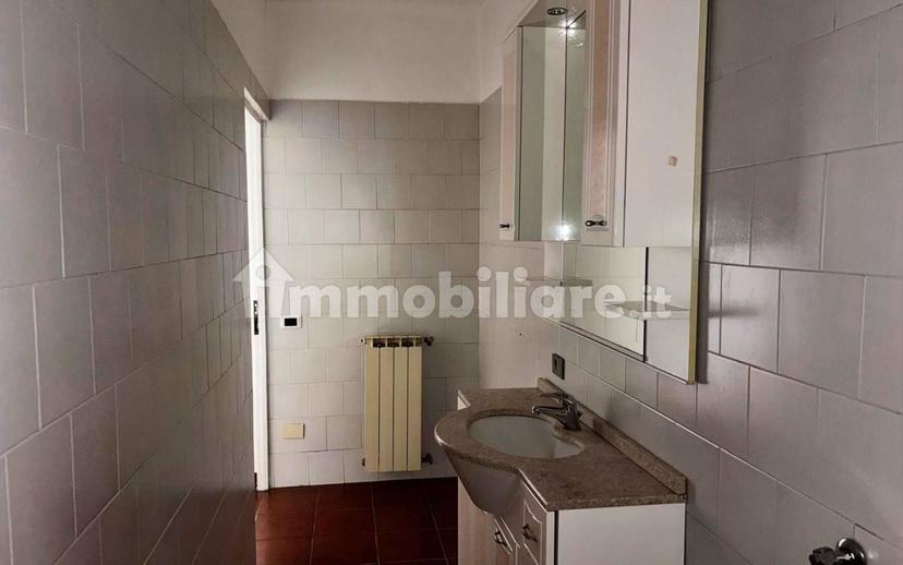 Bilocale via General Chinotto, 52, Centro, Arona — foto 26 di 35