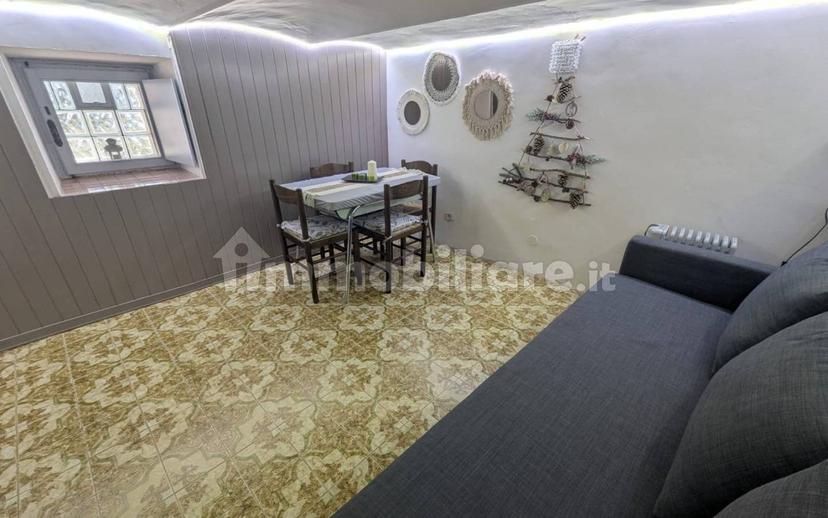 Terratetto unifamiliare 52 m², ottimo stato, Castel del Monte — foto 21 di 22