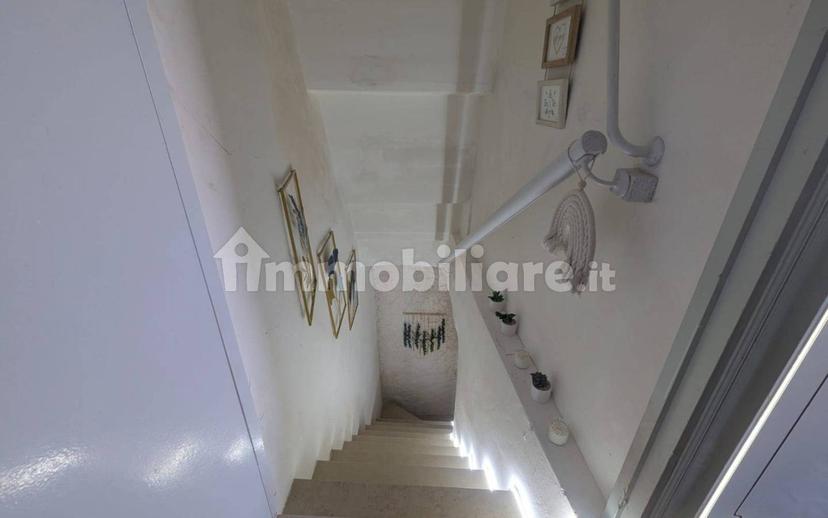 Terratetto unifamiliare 52 m², ottimo stato, Castel del Monte — foto 14 di 22