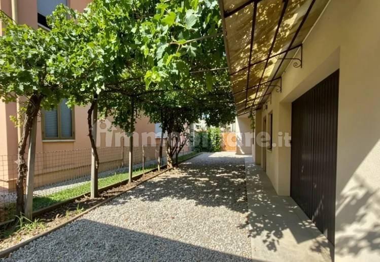 Villa plurifamiliare piazza Umberto I, Centro, Zero Branco — foto 2 di 21