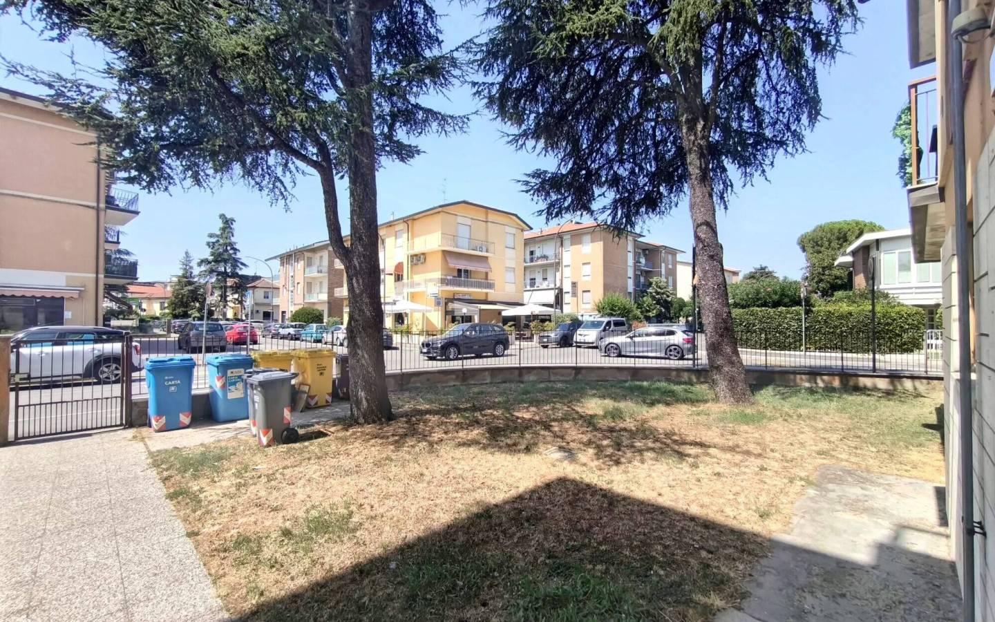 Bilocale buono stato, piano rialzato, Spazzoli - Medaglie D'Oro, Forlì