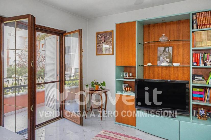 Villa unifamiliare via O. Respighi 40, Q5, Latina — foto 8 di 39