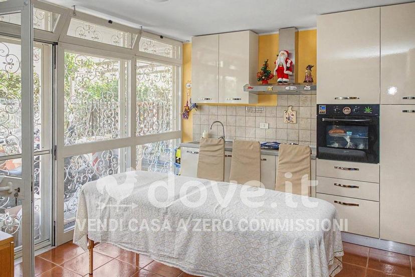 Villa unifamiliare via O. Respighi 40, Q5, Latina — foto 6 di 39