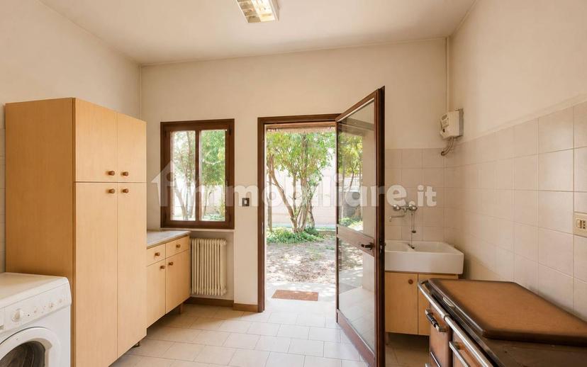 Villa plurifamiliare piazza Umberto I, Centro, Zero Branco — foto 3 di 21