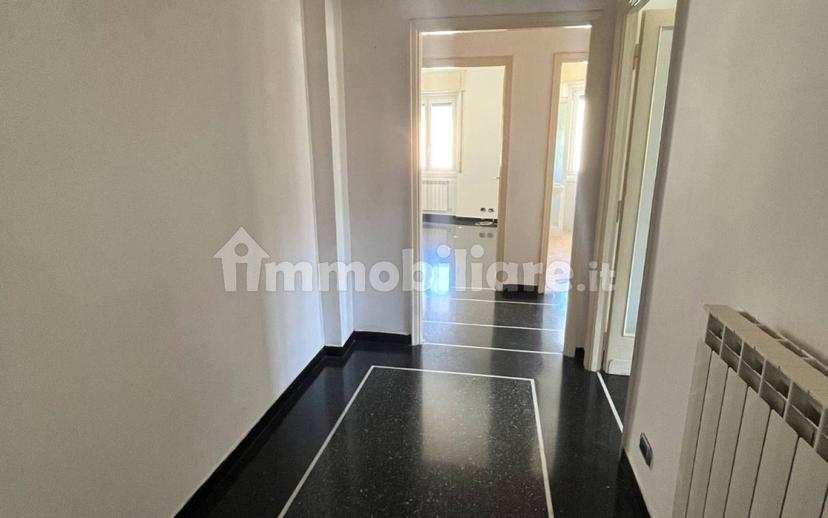 Trilocale buono stato, quarto piano, Centro, Arenzano — foto 29 di 39