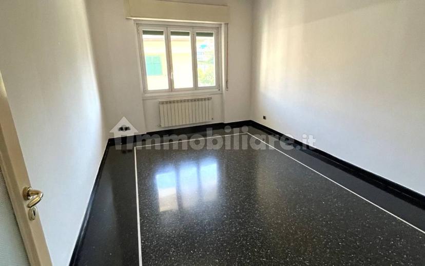 Trilocale buono stato, quarto piano, Centro, Arenzano — foto 14 di 39