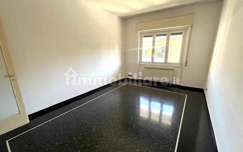 Trilocale buono stato, quarto piano, Centro, Arenzano — foto 35 di 39