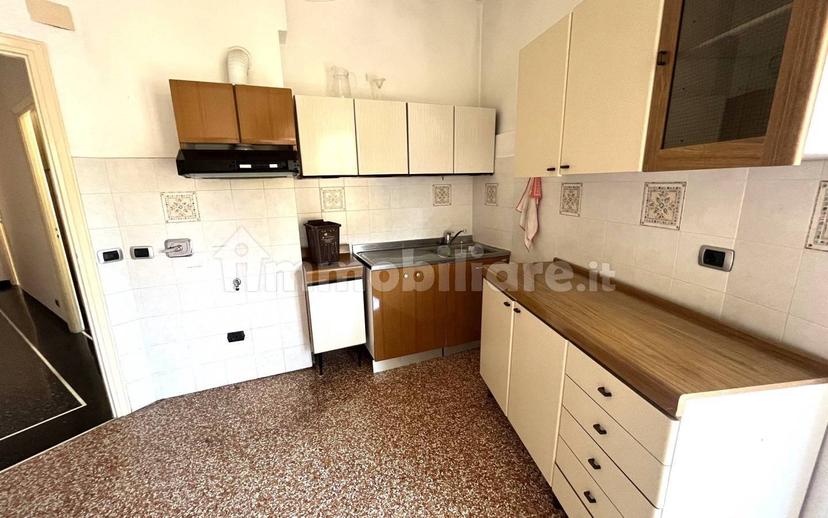 Trilocale buono stato, quarto piano, Centro, Arenzano — foto 28 di 39