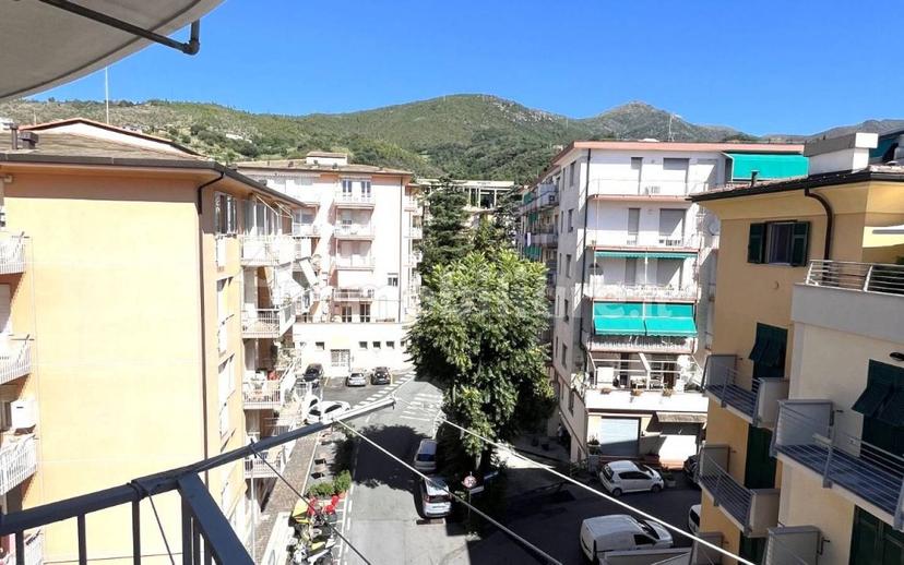 Trilocale buono stato, quarto piano, Centro, Arenzano — foto 6 di 39