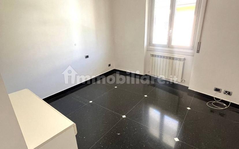 Trilocale buono stato, quarto piano, Centro, Arenzano — foto 5 di 39