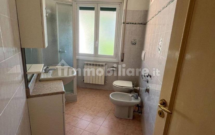 Trilocale buono stato, quarto piano, Centro, Arenzano — foto 33 di 39