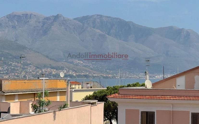 Quadrilocale ottimo stato, terzo piano, Gaeta — foto 12 di 18