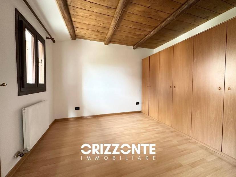 Trilocale via nardi, Cassola