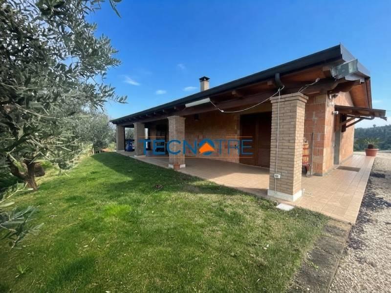 Villa unifamiliare Contrada Collelungo 24, Monsampolo del Tronto — foto 3 di 23