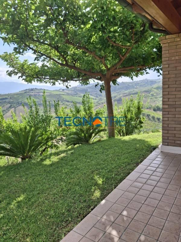 Villa unifamiliare Contrada Collelungo 24, Monsampolo del Tronto — foto 17 di 23