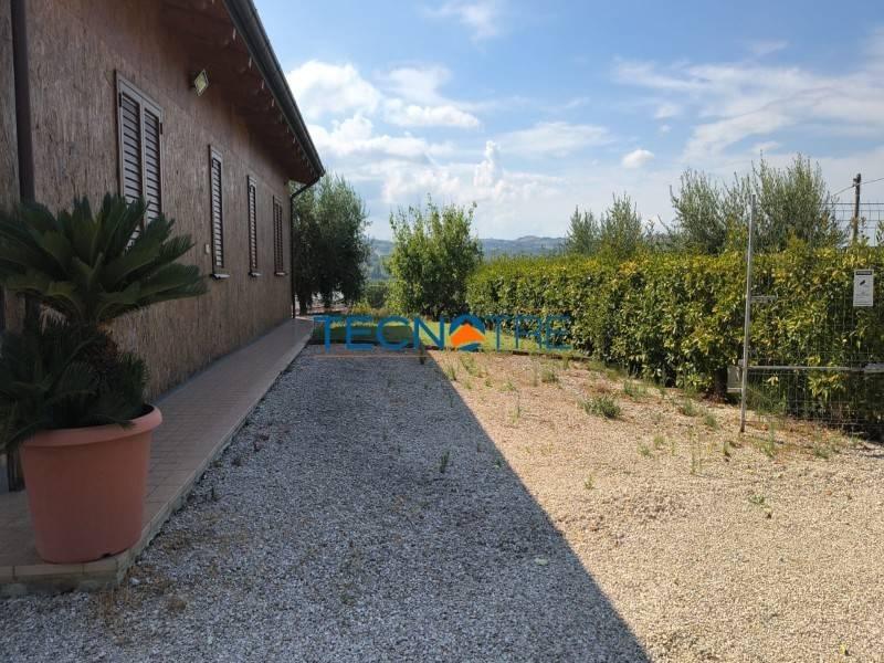 Villa unifamiliare Contrada Collelungo 24, Monsampolo del Tronto — foto 14 di 23