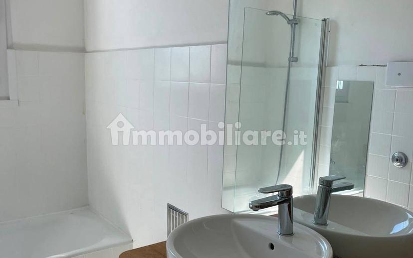 Monolocale via Cesare Battisti 2, Centro, Costa Volpino — foto 7 di 8