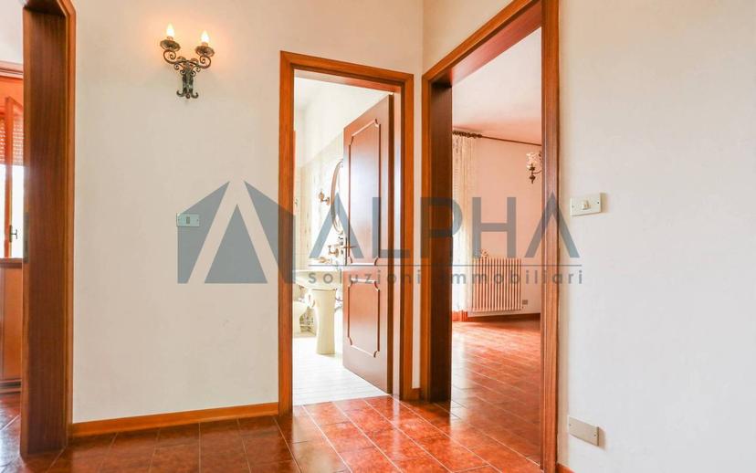 Villa unifamiliare via Trentola, Roncadello, Forlì — foto 16 di 25