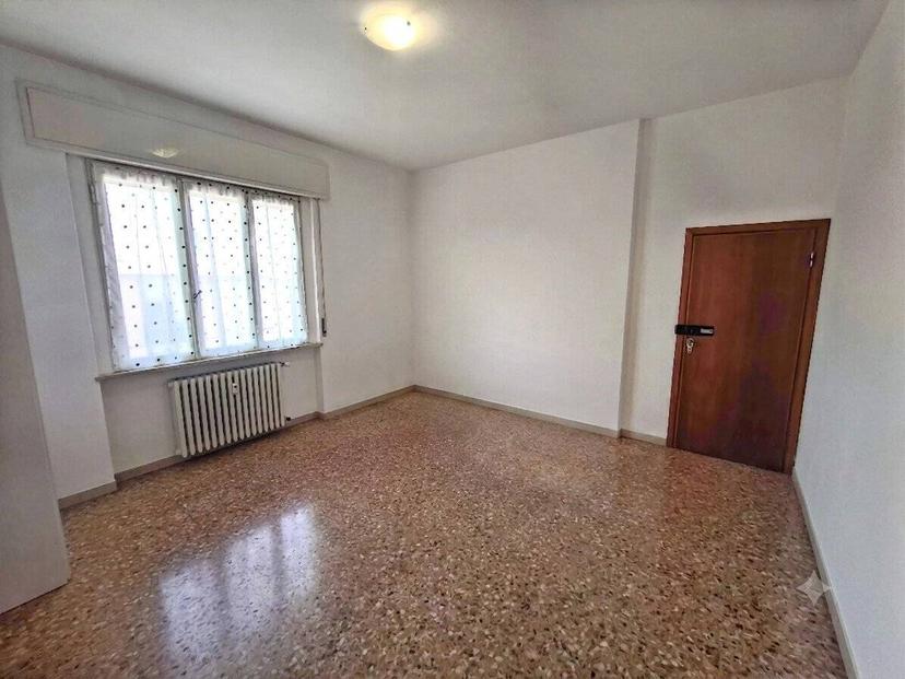 Trilocale buono stato, piano rialzato, Spazzoli - Medaglie D'Oro, Forlì — foto 8 di 16