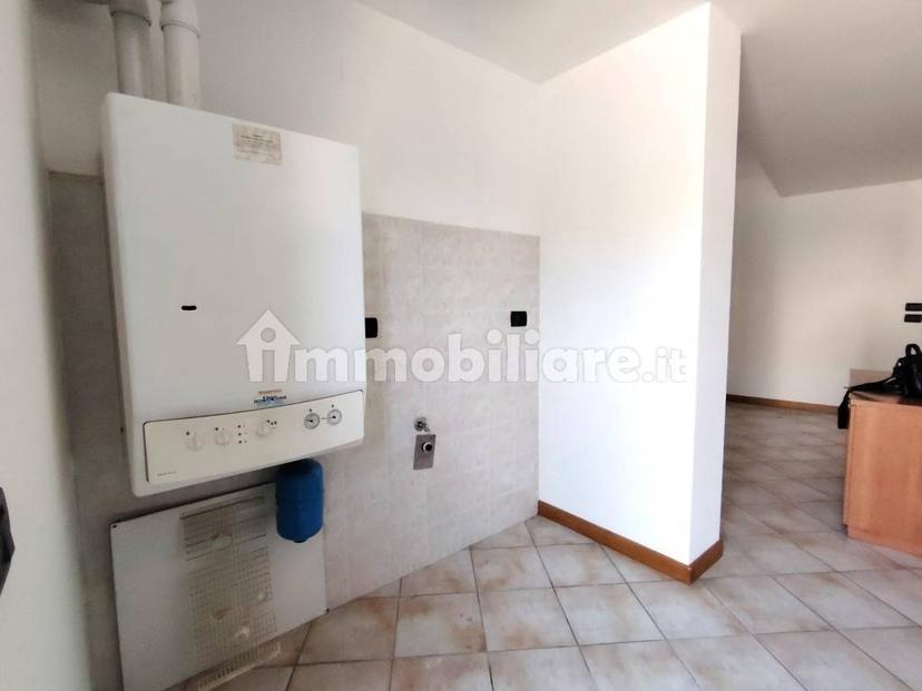 Bilocale via Francesco Ferrarin 37, Centro, Thiene — foto 3 di 26