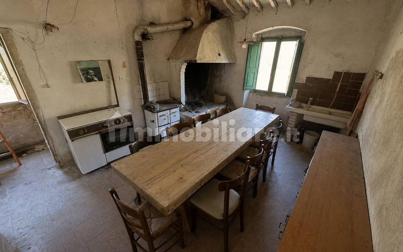 Casale Località Santa Flora Torrita, Agazzi, Arezzo — foto 4 di 12