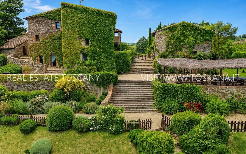 Casa colonica Strada Provinciale di Chiusdino, Centro, Chiusdino — foto 3 di 52