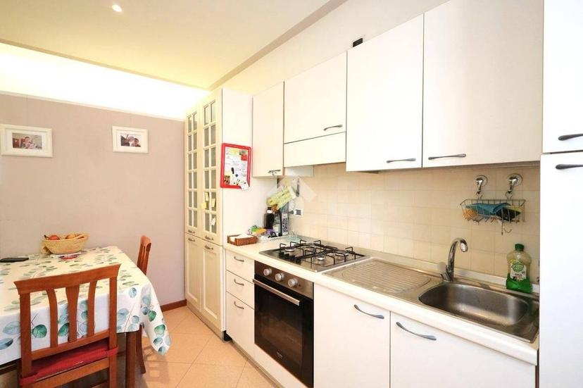 Trilocale Villaggio Fanfani 13, Centro, Valdagno — foto 26 di 28