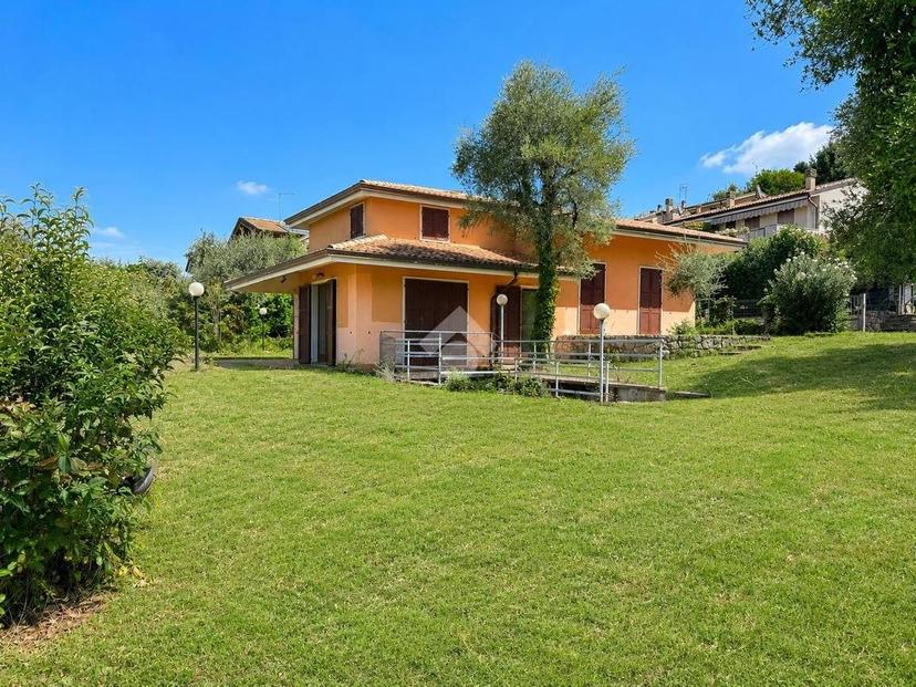 Villa unifamiliare Località La Cona 6, Centro, Torri del Benaco — foto 5 di 8
