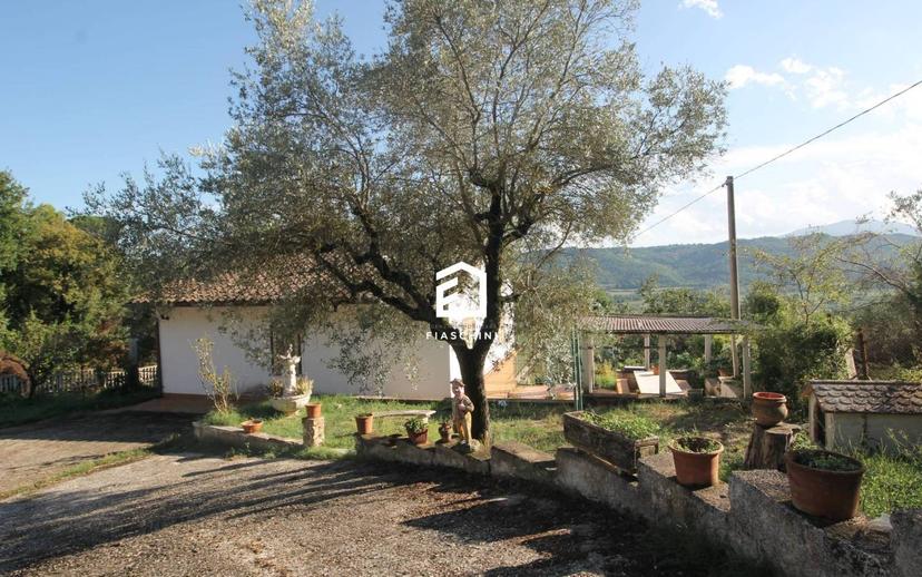 Villa unifamiliare Vocabolo Cipresso, Giove — foto 3 di 54