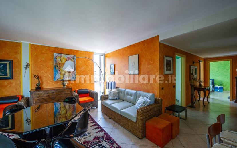 Trilocale via Cristoforo Colombo 9, Dormelletto — foto 2 di 38