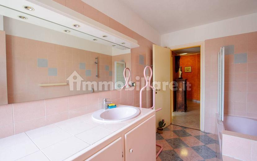 Trilocale via Cristoforo Colombo 9, Dormelletto — foto 13 di 38