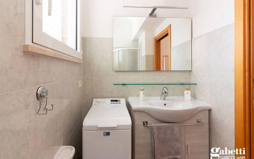 Bilocale buono stato, secondo piano, Centro, Gabicce Mare — foto 13 di 13