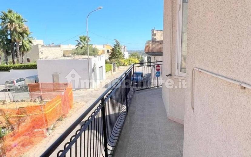 Appartamento via Roberto Sarfatti, Ceglie Messapica — foto 23 di 31