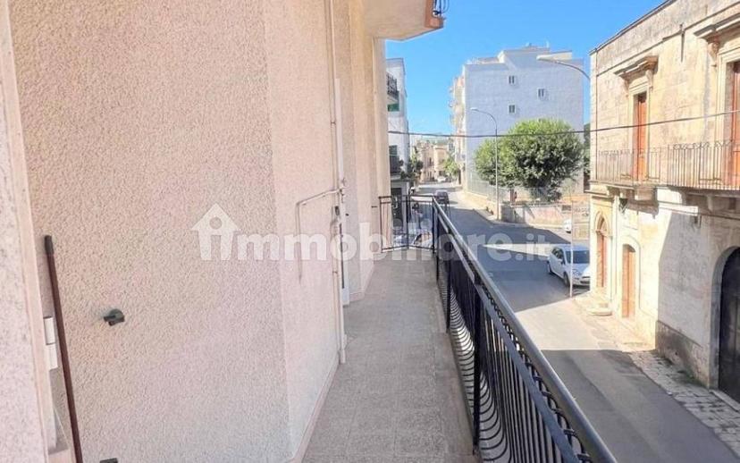 Appartamento via Roberto Sarfatti, Ceglie Messapica — foto 25 di 31