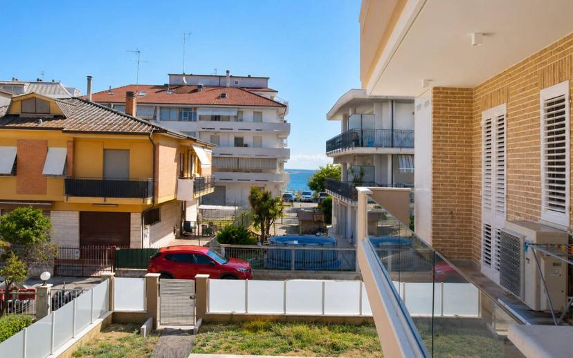 Trilocale via Giovan Battista Pergolesi, Porto San Giorgio — foto 8 di 19