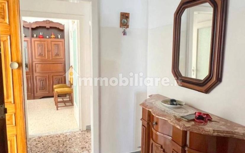 Appartamento via Roberto Sarfatti, Ceglie Messapica — foto 9 di 31