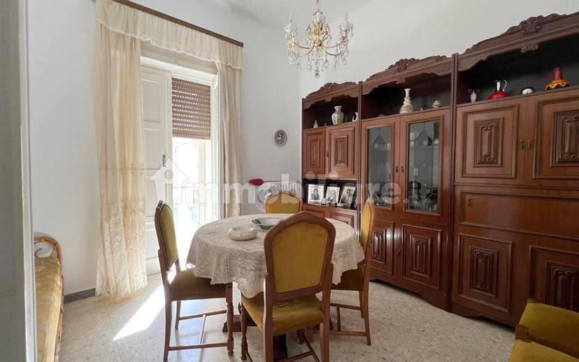 Appartamento via Roberto Sarfatti, Ceglie Messapica — foto 3 di 31