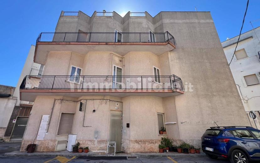 Appartamento via Roberto Sarfatti, Ceglie Messapica — foto 12 di 31