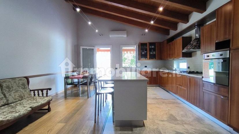 Villa unifamiliare via Santa Croce 29/A, Centro, Azzano Decimo — foto 2 di 14