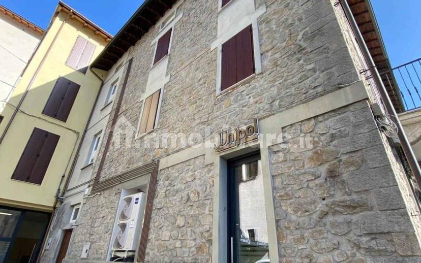 Quadrilocale via Roma, Castelnuovo Ne' Monti, Castelnovo Ne' Monti — foto 2 di 20