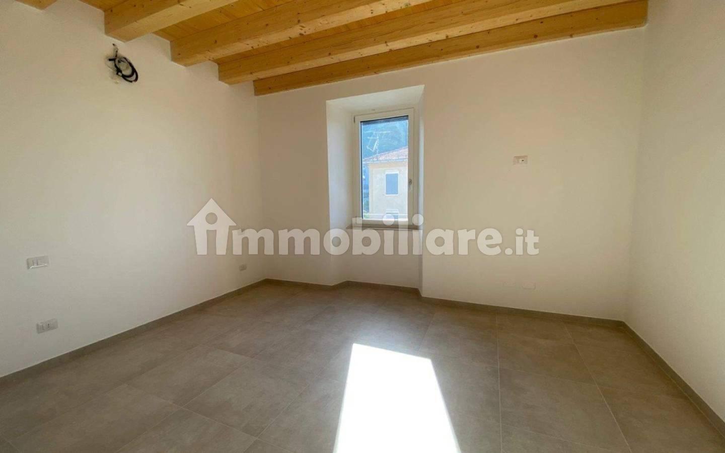 Quadrilocale via Roma, Castelnuovo Ne' Monti, Castelnovo Ne' Monti