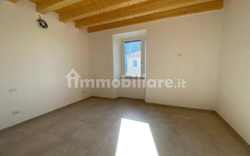 Quadrilocale via Roma, Castelnuovo Ne' Monti, Castelnovo Ne' Monti