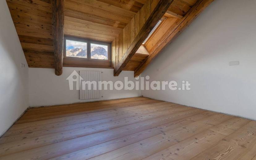 Mansarda nuovo, 189 m², Cortina d'Ampezzo