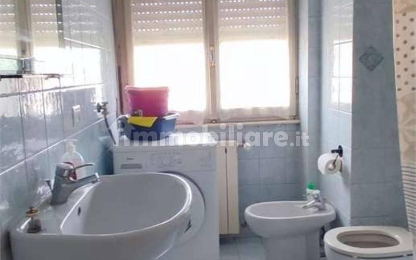 Trilocale via Lombardia, 11, Castellanza — foto 15 di 21