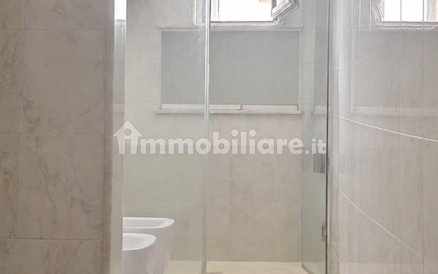 Trilocale via Emanuele Saracino 15, Centro, Bitonto
