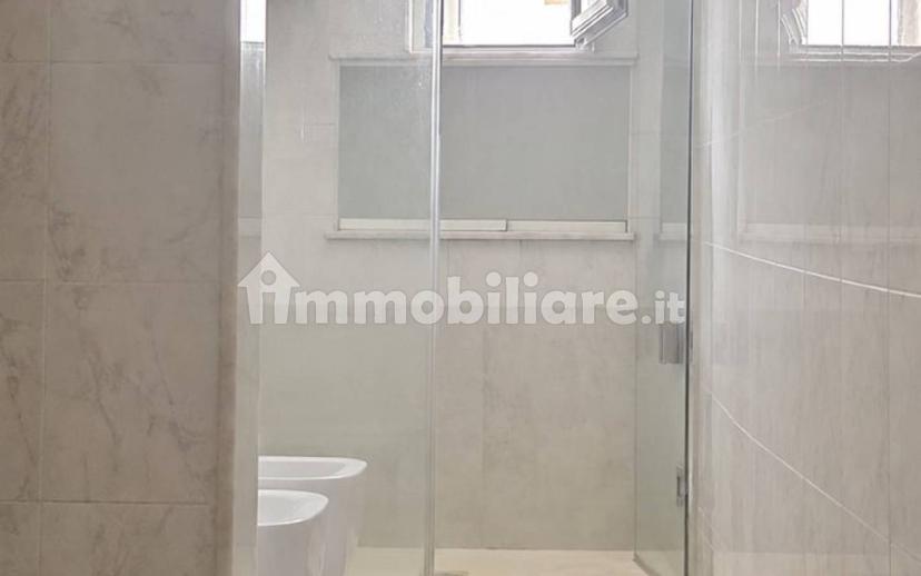 Trilocale via Emanuele Saracino 15, Centro, Bitonto